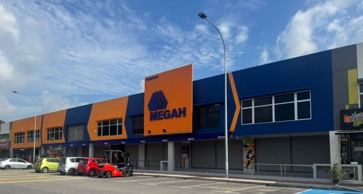 megah puncak alam